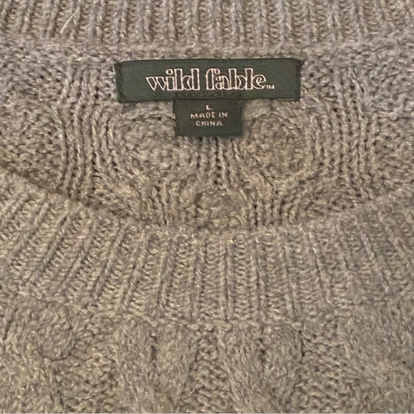 Bundle 3 for $25 / Wild Fable sweater - Picture 3 of 3